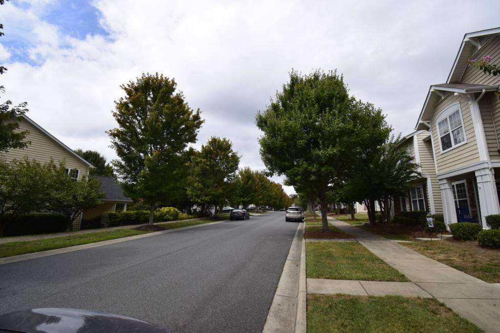 Townhouse for rent at 1077 Woodglen Lane, Matthews, NC 28104