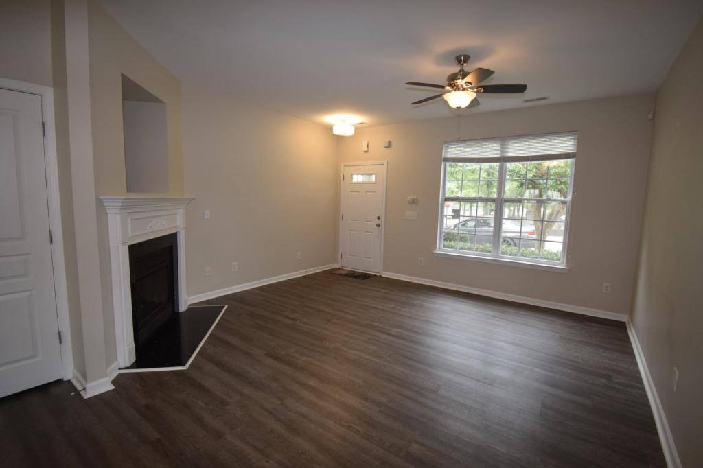 Townhouse for rent at 1077 Woodglen Lane, Matthews, NC 28104