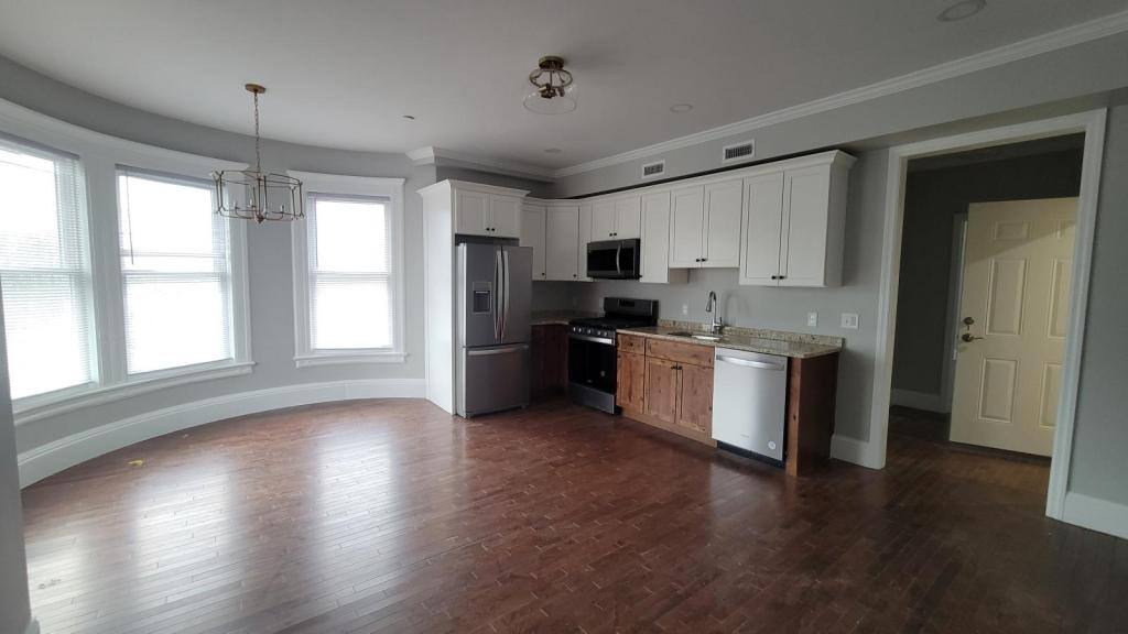Apartment for rent at 761 Highland Ave #5, Fall River, MA 02720