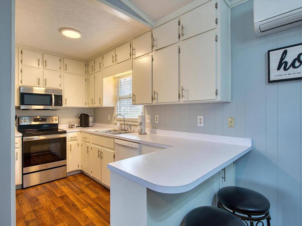 House for rent at 8 Granite Lane, Maggie Valley, NC 28751
