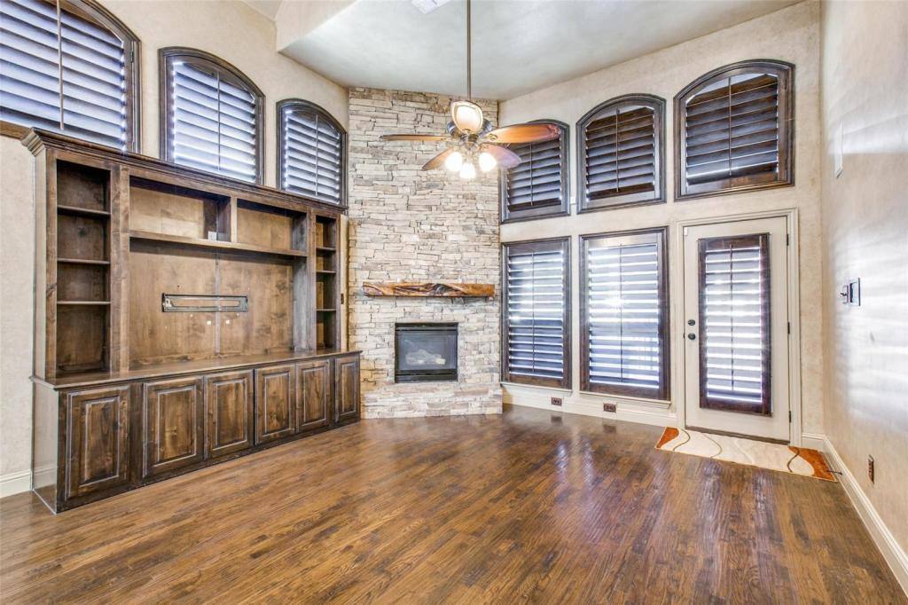 Townhouse for rent at 1231 Fowler St, Keller, TX 76248