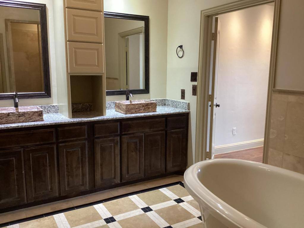 Townhouse for rent at 1231 Fowler St, Keller, TX 76248