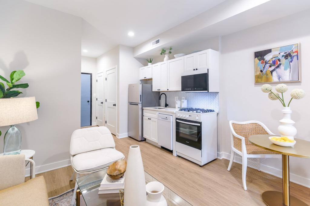 Apartment for rent at 711 E St SE #102, Washington, DC 20003