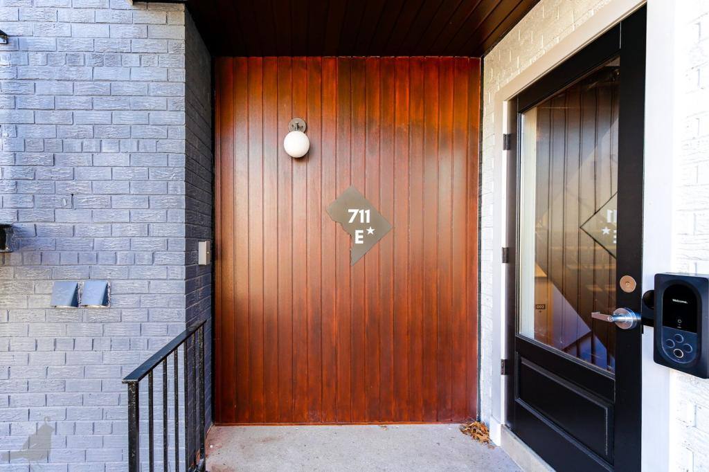 Apartment for rent at 711 E St SE #102, Washington, DC 20003