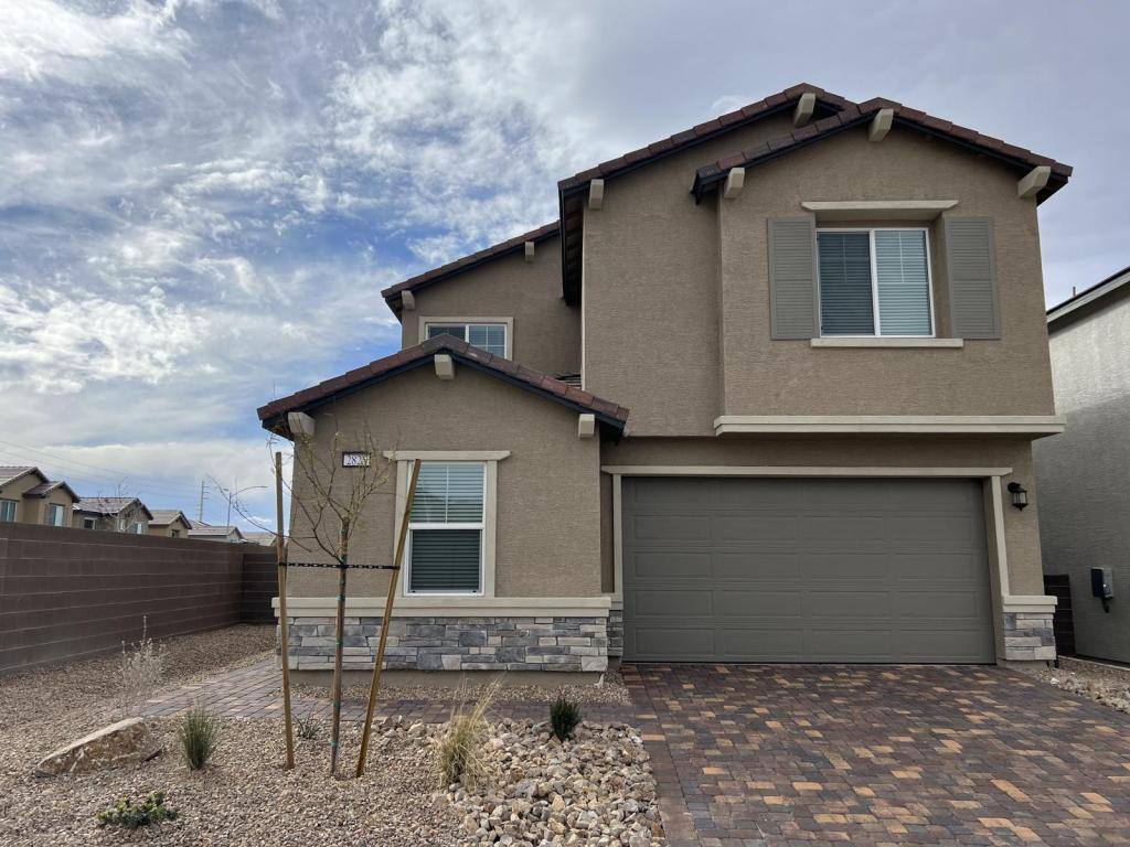 House for rent at 2825 Overlook Brook St, Las Vegas, NV 89156