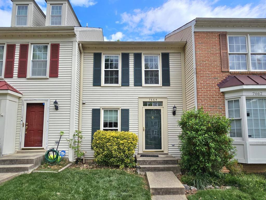 Townhouse for rent at 7664 Northern Oaks Court, Springfield, VA 22153