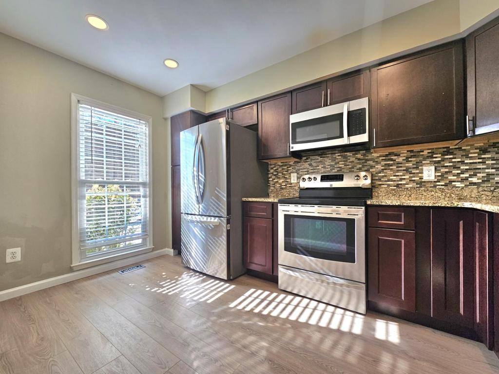 Townhouse for rent at 7664 Northern Oaks Court, Springfield, VA 22153