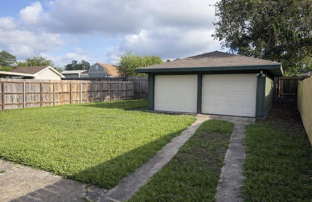 House for rent at 116 Sunrise Dr, Marrero, LA 70072