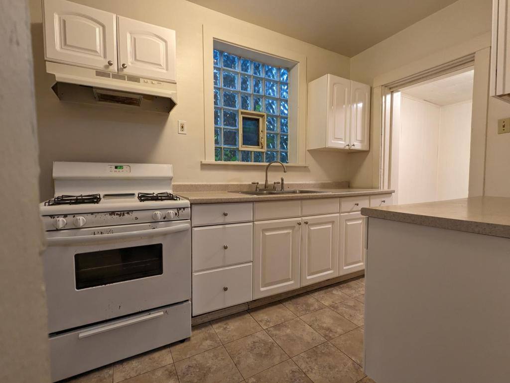 House for rent at 6534 Deary St, Pittsburgh, PA 15206