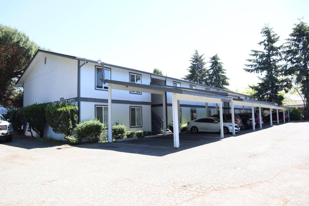 House for rent at 10545 SE 238th St, Kent, WA 98031