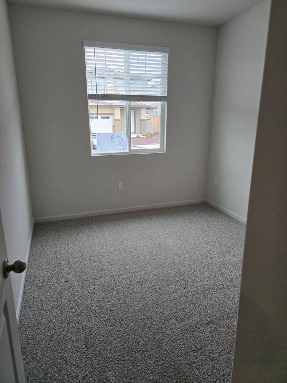 House for rent at 6041 Woodlands Lp, Roseville, CA 95747