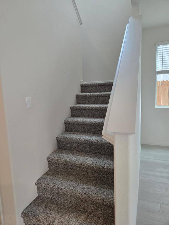 House for rent at 6041 Woodlands Lp, Roseville, CA 95747