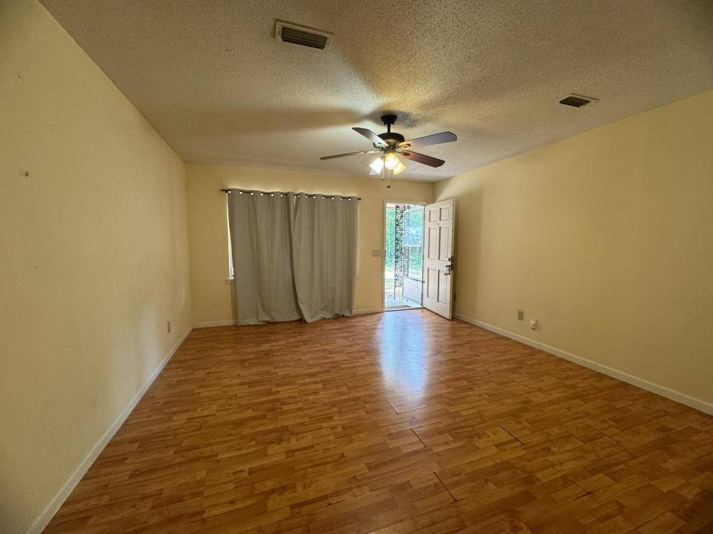 House for rent at 206 Myrtlewood Dr, Enterprise, AL 36330