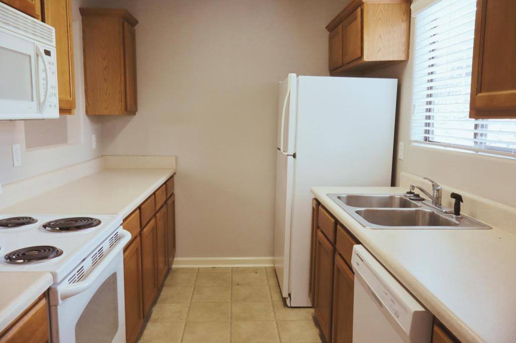 Condo for rent at 1100 Woodlawn Ave #64, Hot Springs National Park, AR 71913