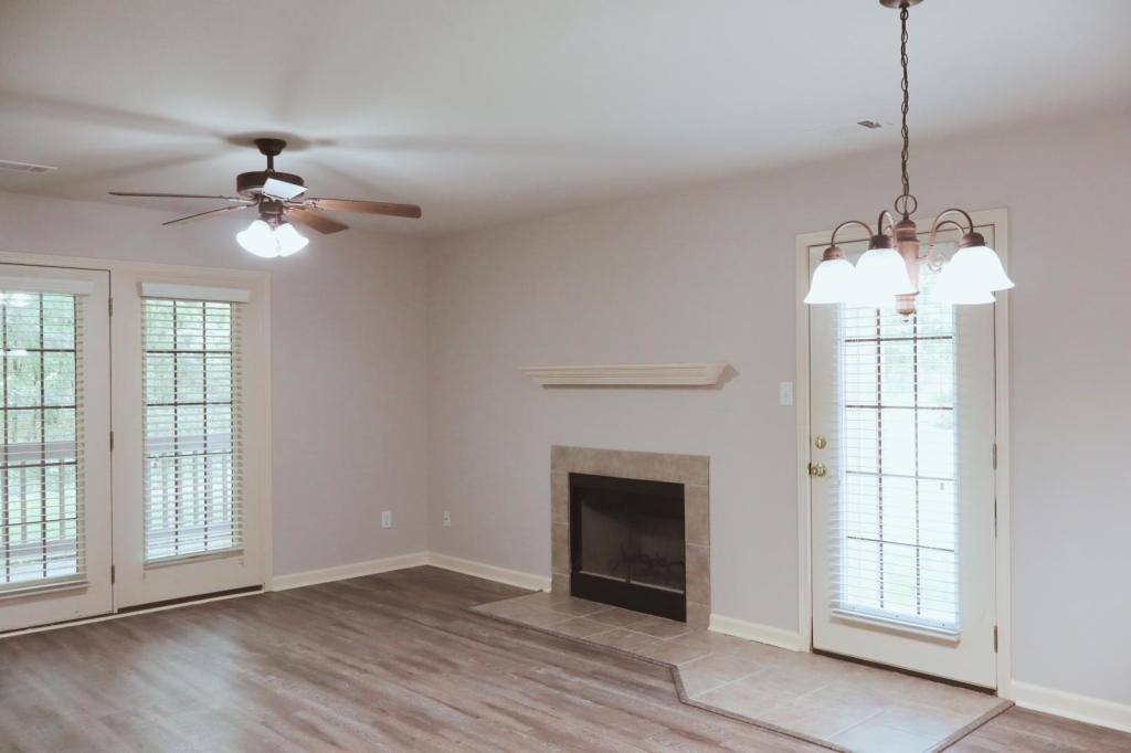 Condo for rent at 1100 Woodlawn Ave #64, Hot Springs National Park, AR 71913