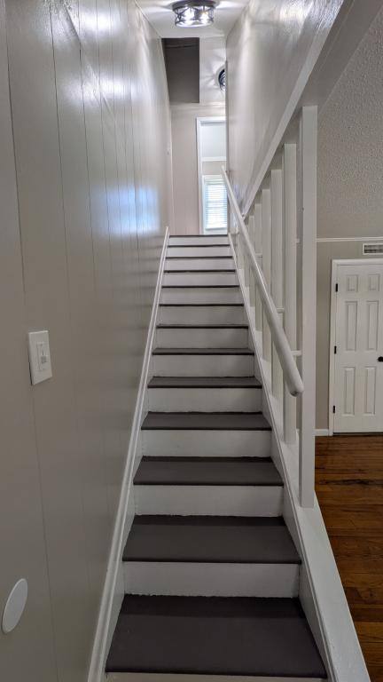 Apartment for rent at 121 Nesper Rd, Oak Ridge, TN 37830