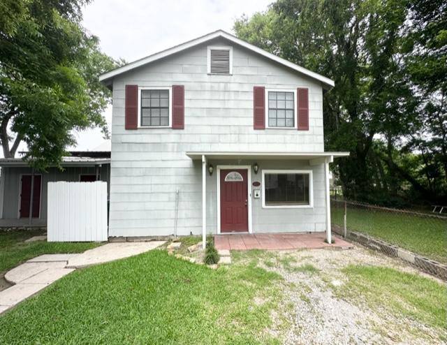 House for rent at 741 1 2 6th St, Port Allen, LA 70767
