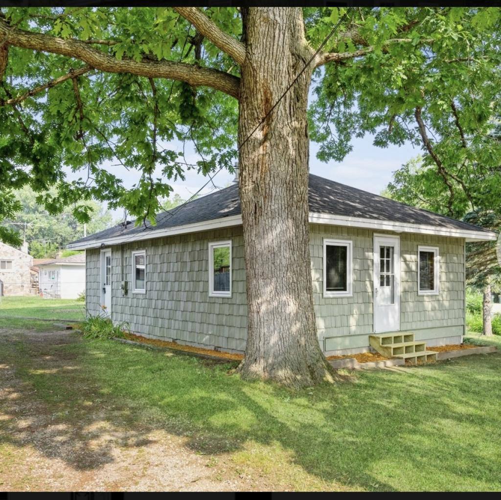 House for rent at 42328 N Oak St, Antioch, IL 60002