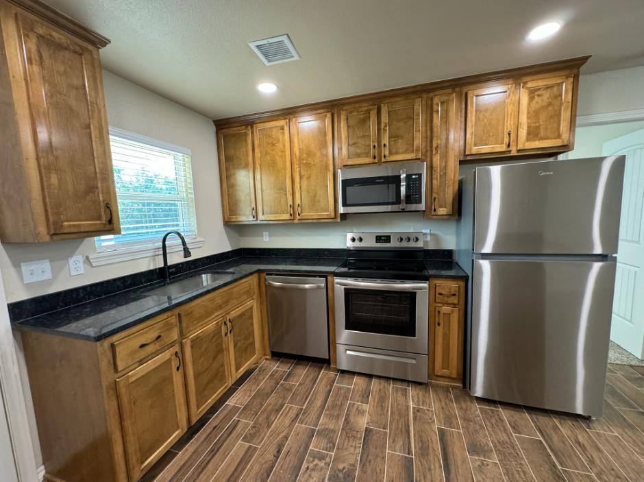 Apartment for rent at 1550 N Heritage Lane, Tahlequah, OK 74464