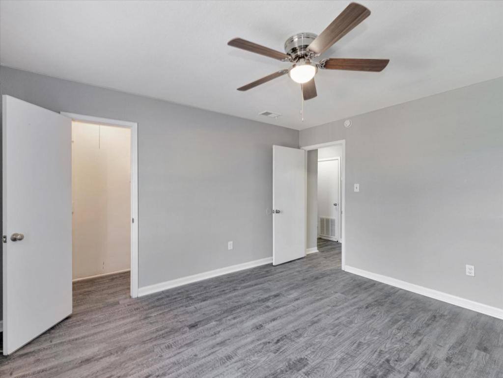 Townhouse for rent at 1200 Hospital Dr #1, Angleton, TX 77515