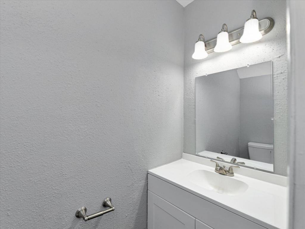 Townhouse for rent at 1200 Hospital Dr #1, Angleton, TX 77515