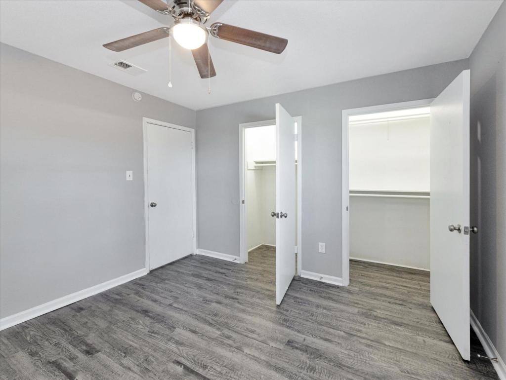 Townhouse for rent at 1200 Hospital Dr #1, Angleton, TX 77515