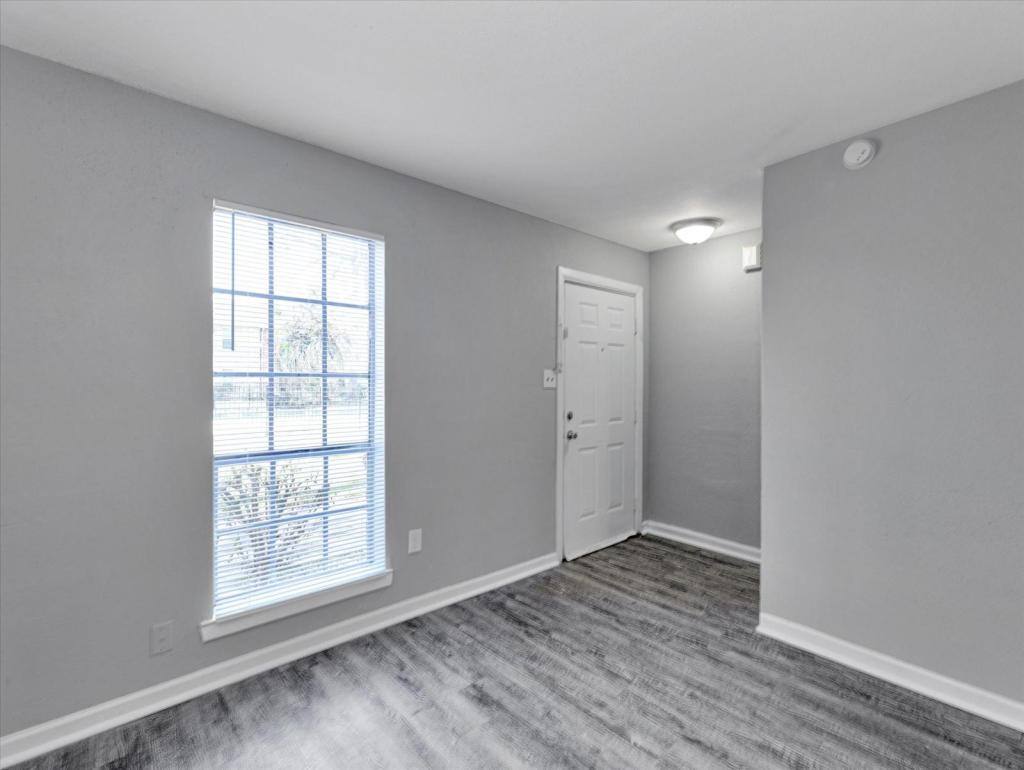 Townhouse for rent at 1200 Hospital Dr #1, Angleton, TX 77515
