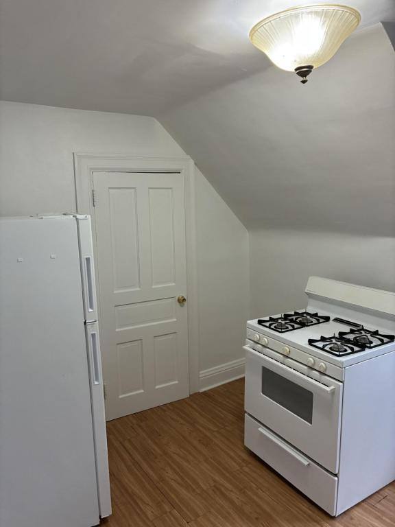 Apartment for rent at 129 McGinnis Ave #3, Pitcairn, PA 15140