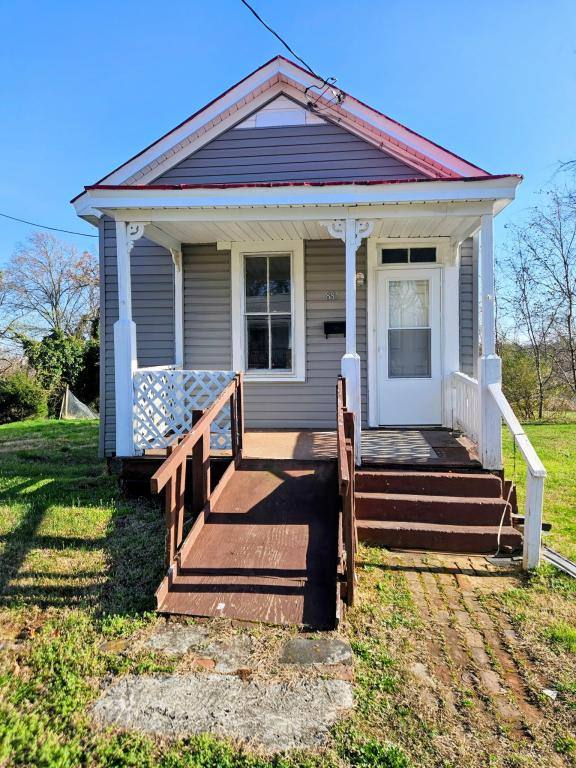 House for rent at 885 Lee St, Danville, VA 24541