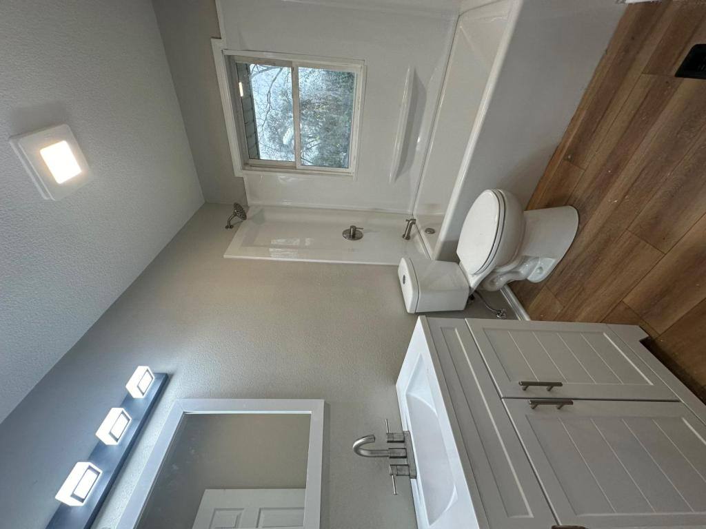 House for rent at 7509 SW 12th St, Des Moines, IA 50315