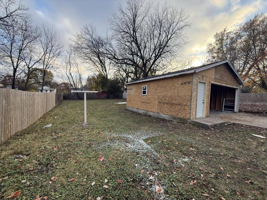 House for rent at 2744 Adams Ave, Des Moines, IA 50310