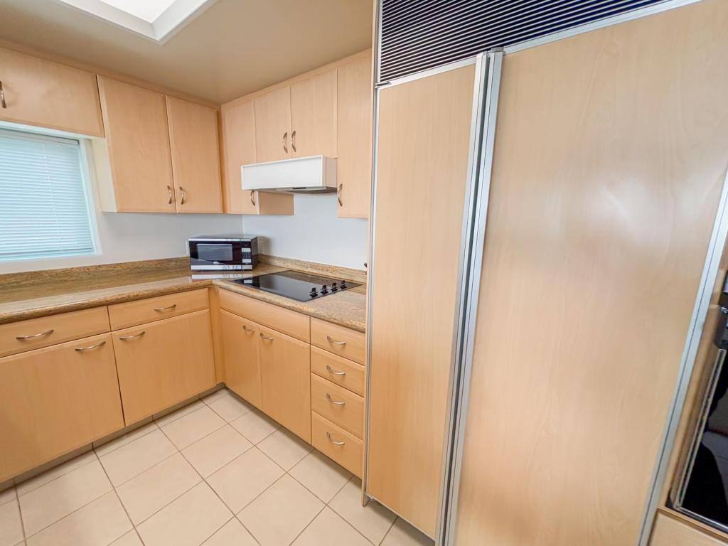 Condo for rent at 1341 Kapiolani Blvd #16A, Honolulu, HI 96814
