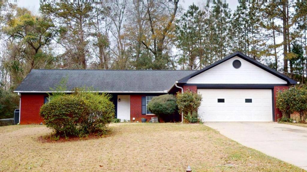 House for rent at 206 Myrick Dr, Enterprise, AL 36330