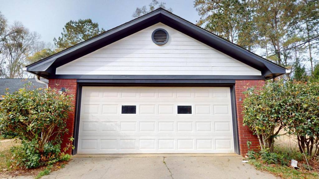 House for rent at 206 Myrick Dr, Enterprise, AL 36330