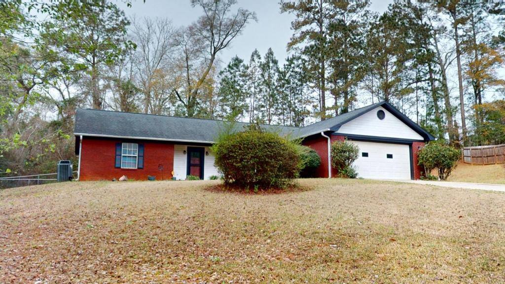 House for rent at 206 Myrick Dr, Enterprise, AL 36330