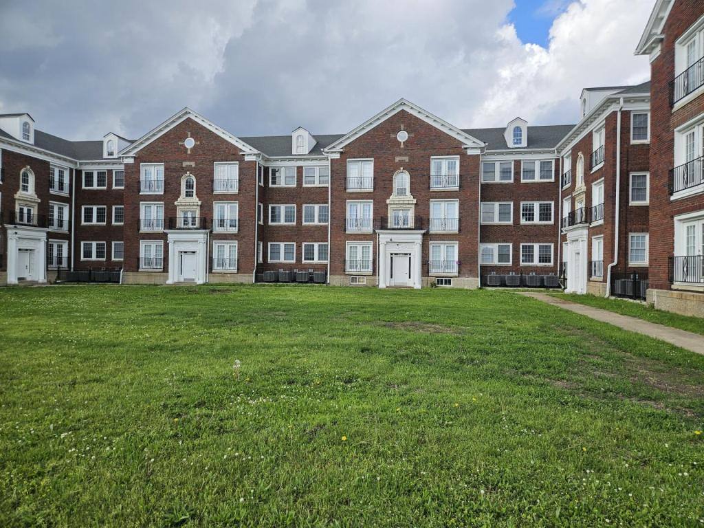 Apartment for rent at 120 W 10th St #38, Anderson, IN 46016