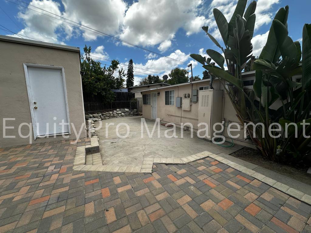 Apartment for rent at 12103 Howard St, Whittier, CA 90601