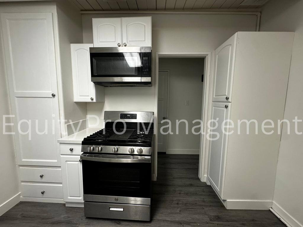 Apartment for rent at 12103 Howard St, Whittier, CA 90601