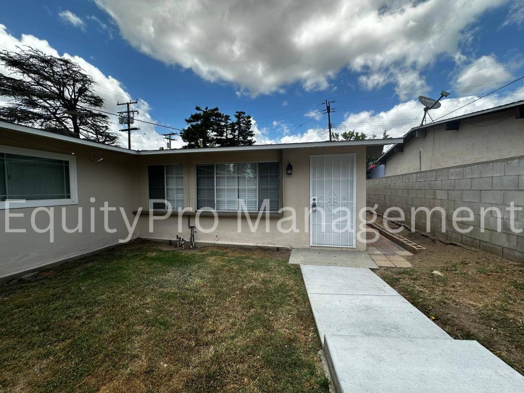 Apartment for rent at 12103 Howard St, Whittier, CA 90601