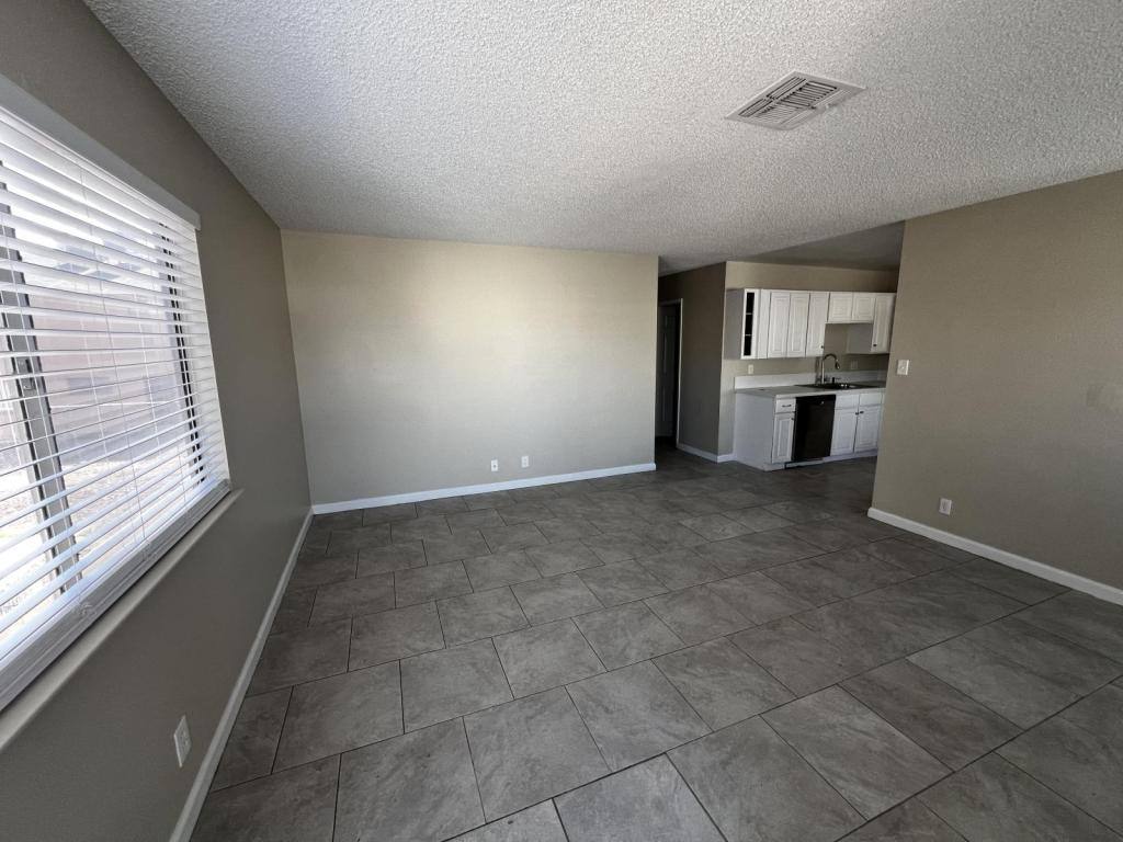 Apartment for rent at 6941 Appleton Dr, Las Vegas, NV 89156