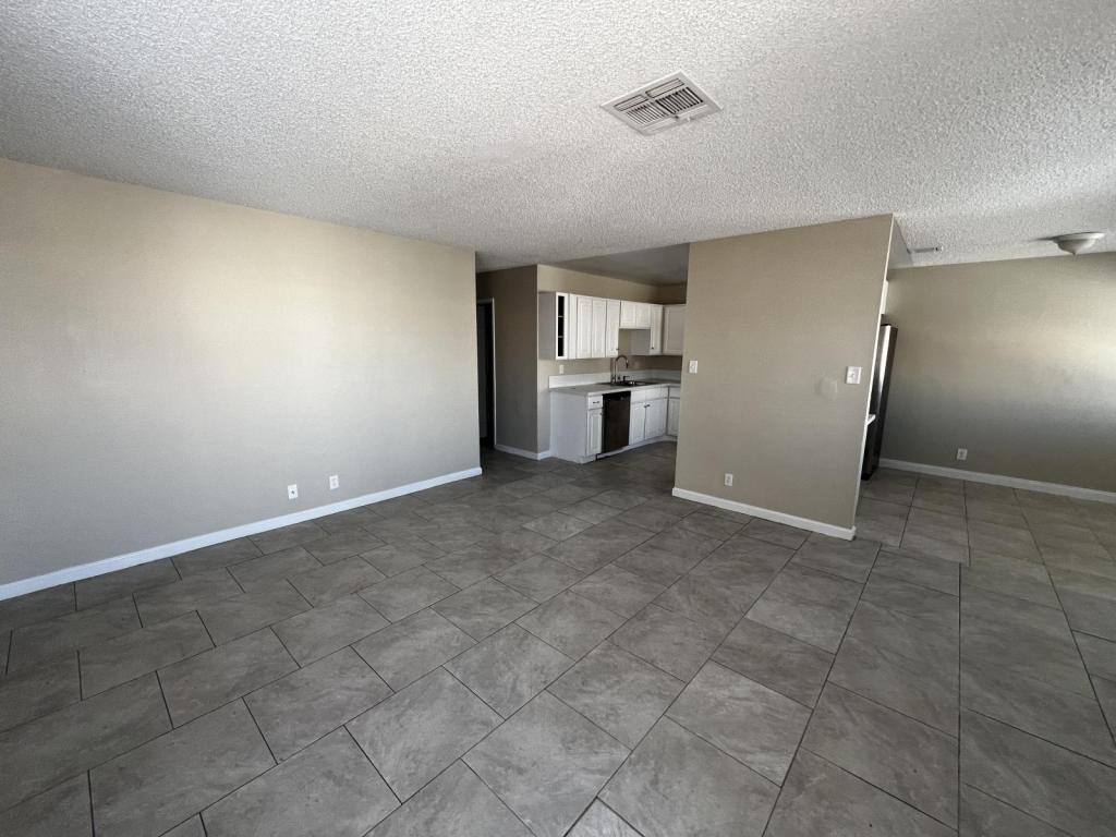 Apartment for rent at 6941 Appleton Dr, Las Vegas, NV 89156