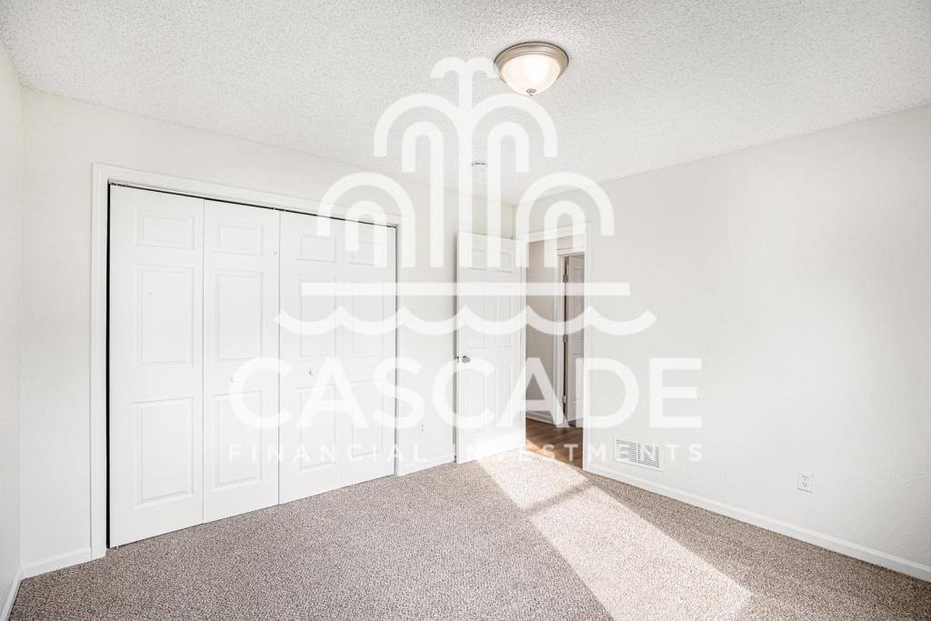 House for rent at 641 N Queen Ridge Court, Independence, MO 64056