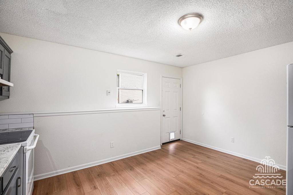 House for rent at 639 N Queen Ridge Court, Independence, MO 64056
