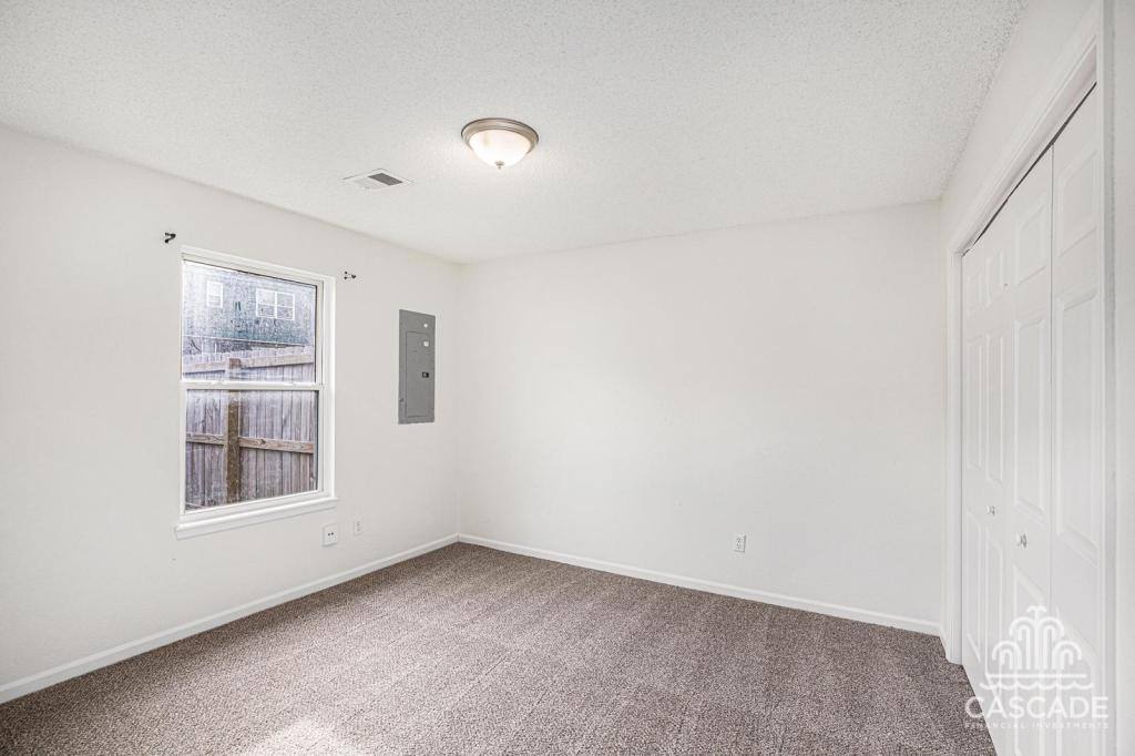 House for rent at 639 N Queen Ridge Court, Independence, MO 64056