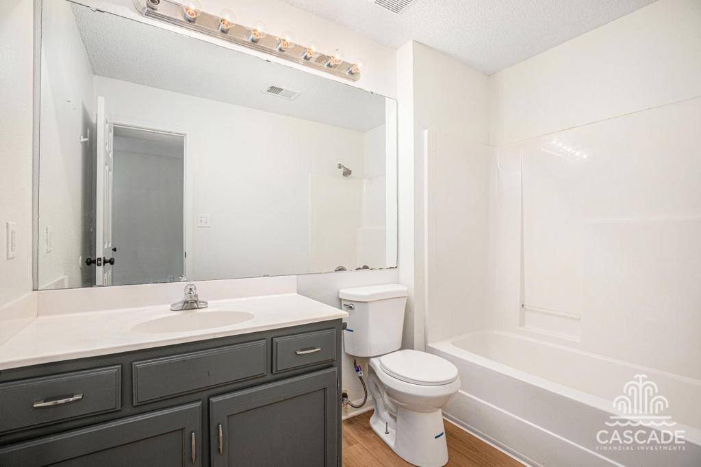 House for rent at 639 N Queen Ridge Court, Independence, MO 64056