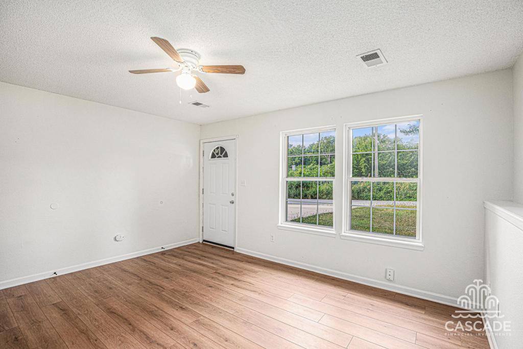 House for rent at 639 N Queen Ridge Court, Independence, MO 64056