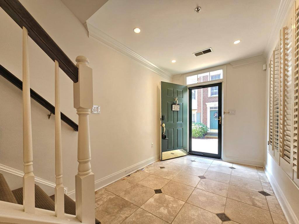 Townhouse for rent at 315 Hearthstone Mews, Alexandria, VA 22314