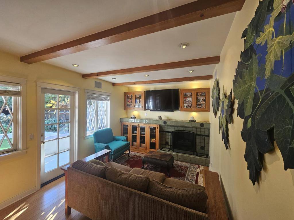 House for rent at 1287 Coast Village Circle Cottage, Santa Barbara, CA 93108