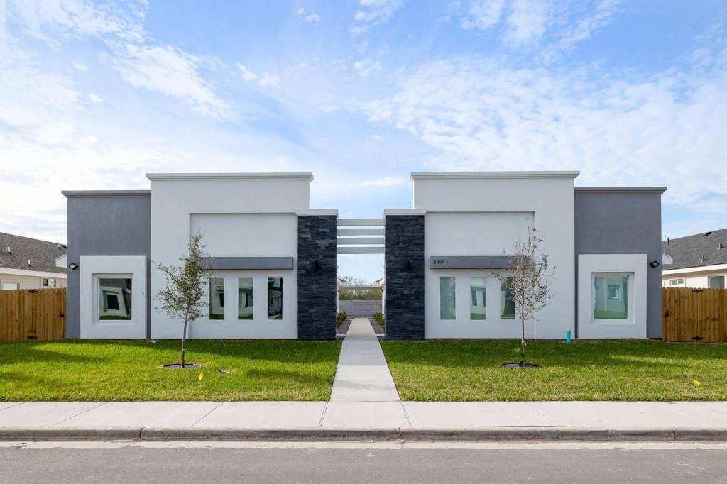 Apartment for rent at 11019 N 36th Lane #3, McAllen, TX 78504