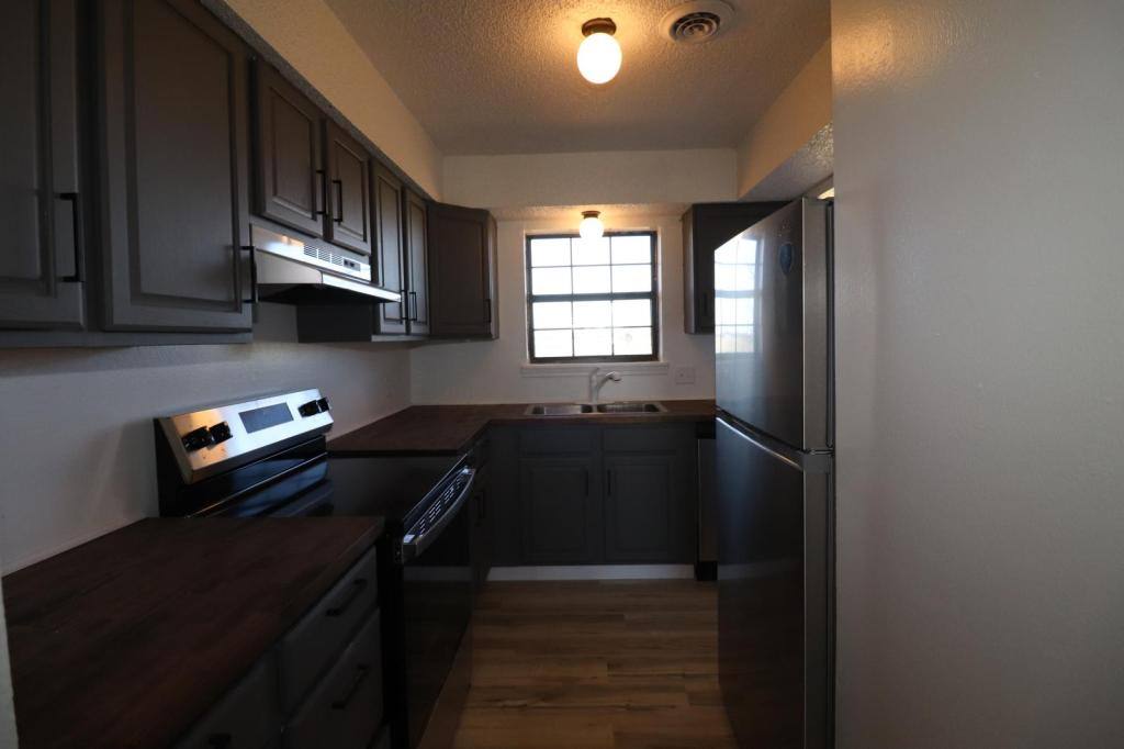 Apartment for rent at 126 Fairway Ave, Monett, MO 65708